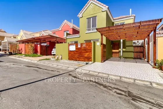 Amplia Casa En Condominio Ricaventura