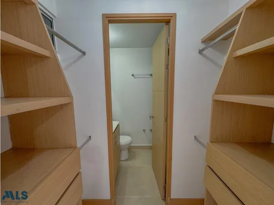 Apartamento En Sabaneta Con Espectacular Terraza +...(mls#253607)