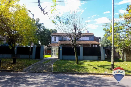 Casa 5 Ambientes En Venta En Monte Grande