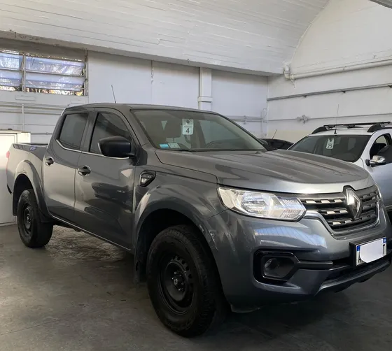 Renault Alaskan 2.3t 16v Confort Mt 4x2