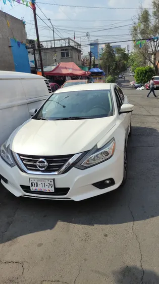 Nissan Altima 2.5 Sense Cvt