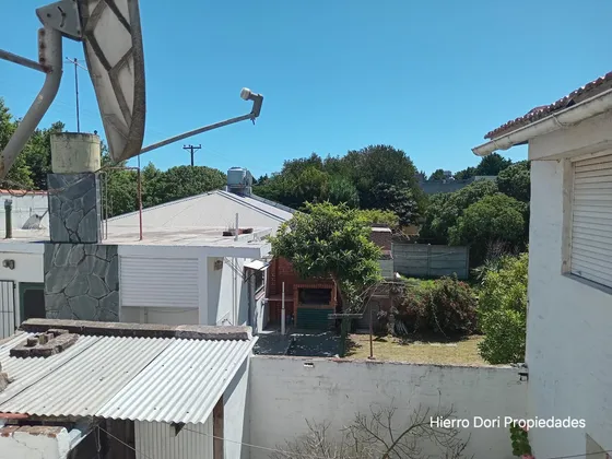 Venta Casa Con Departamento En Quequén