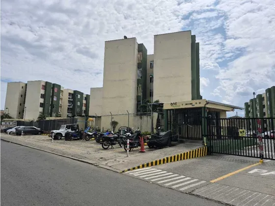 Venta De Apartamento En El Oriente - Poblado 2