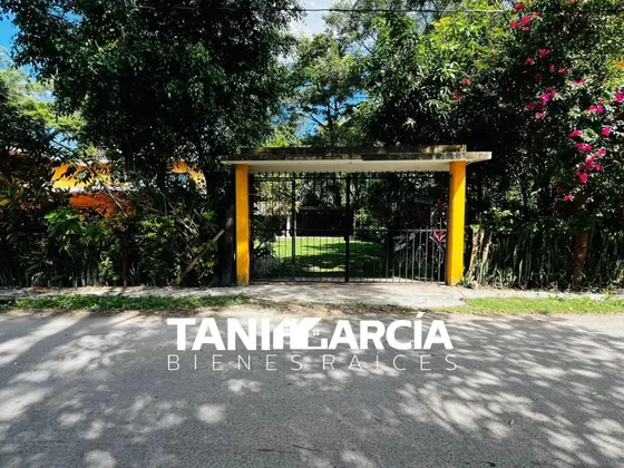 Vendo 1 Hectárea En Cuichapa, Cuenta Con 2 Casas