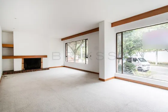 Apartamento En Venta En Cerros De Suba (localidad De Suba). Cod V5023