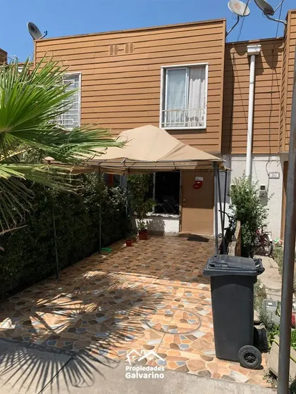 Casa En Venta De 2 Dorm. En Quilicura
