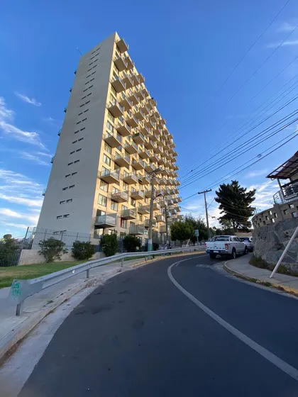 Se Vende Hermoso Y Compacto Depto En C Placeres, Valpo