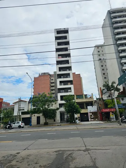 Monoambiente En Alquiler - Av. Mate De Luna 2200 Con Balcon 