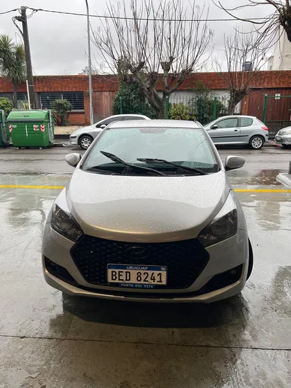 Hyundai Hb20s 1.6 Comfort Plus 4p