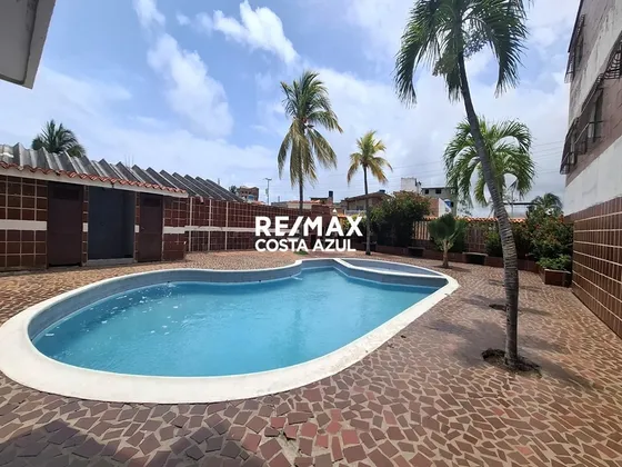 Remax Vende Town House En Residencias Cantábrico En Chichiriviche Falcon.