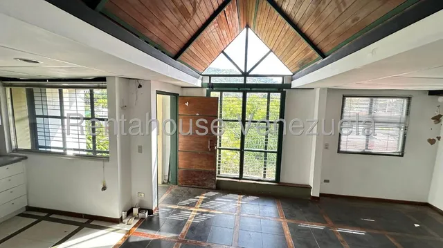 La Trinidad Casa/anexo Alquiler / Hg 25-13364