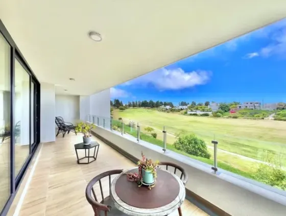 Departamento En Venta De 2 Dorm. En Marbella