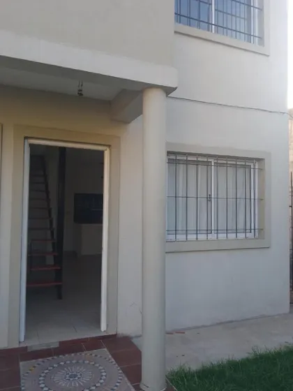 Departamento En Alquiler De 1 Dormitorio En Grand Bourg