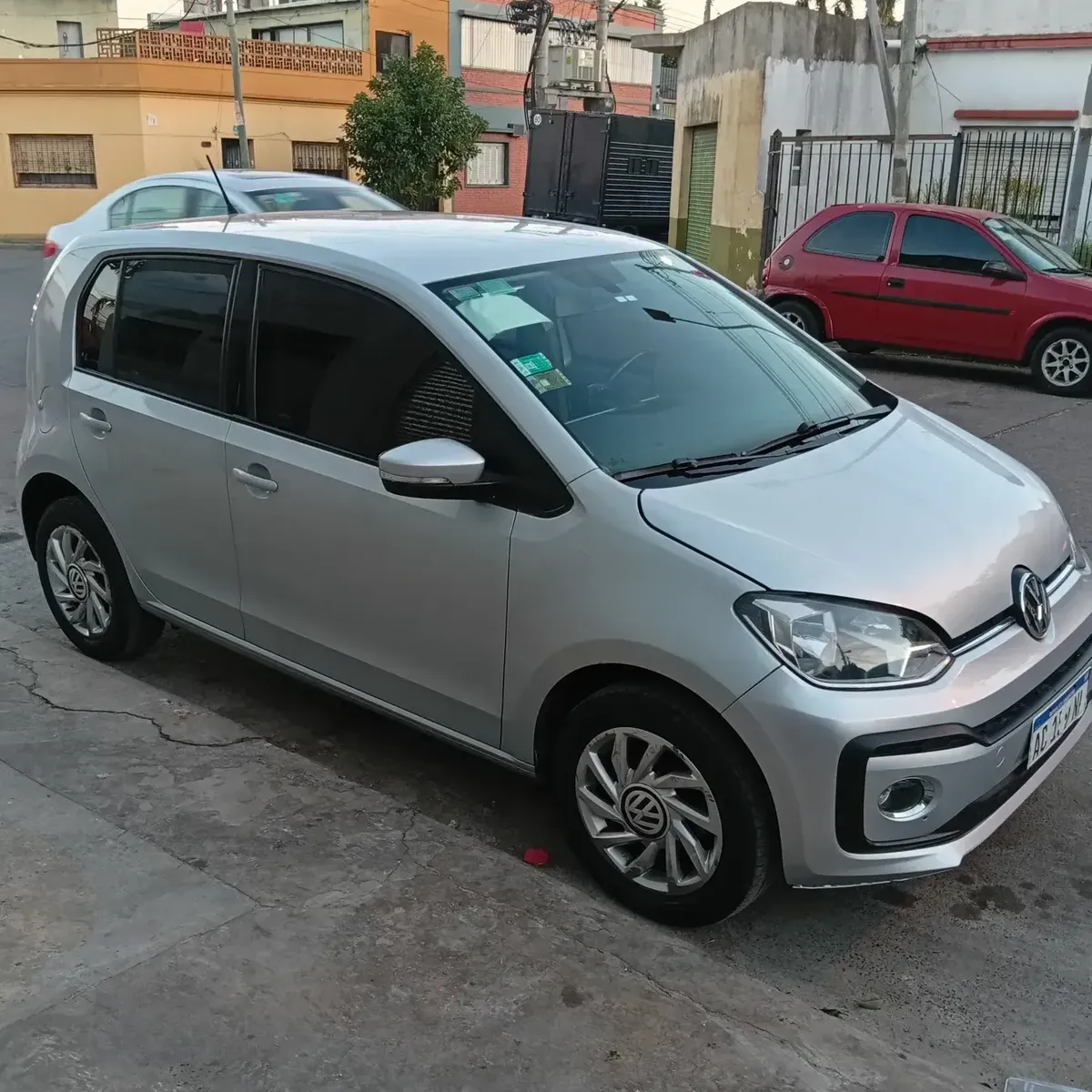 Volkswagen Up! 1.0 High I-motion
