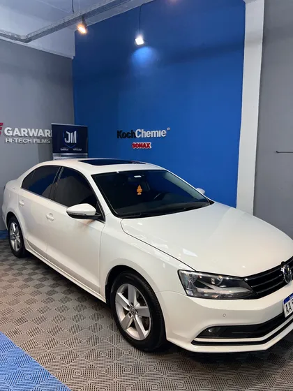 Volkswagen Vento 2.5 Luxury 170cv Tiptronic