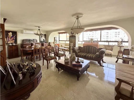 Bocagrande - Venta De Apartamento Edificio Calypso.