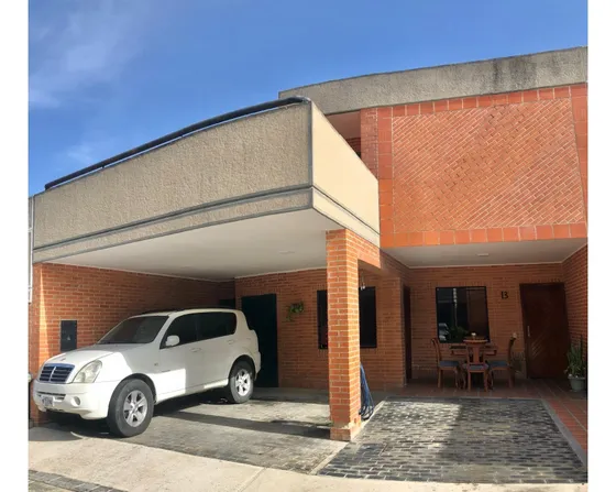 Townhouse En Alquiler En Valles De Camoruco Ed-8370580