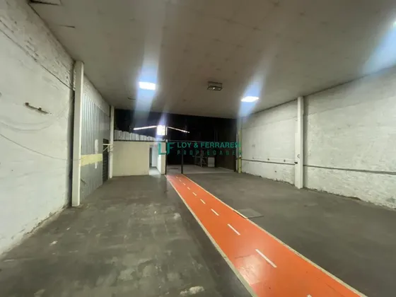 Arriendo Bodega Industrial San Isidro