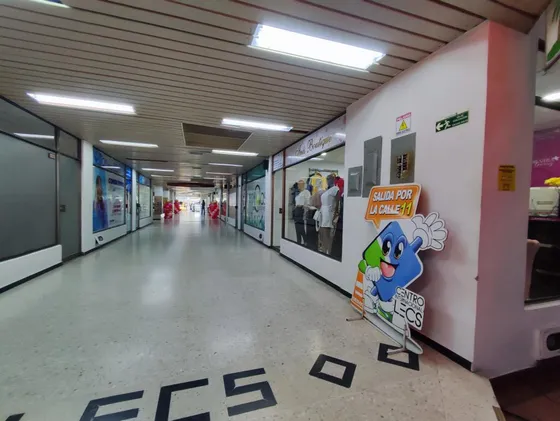 Local En Venta En Centro. Cod V27842