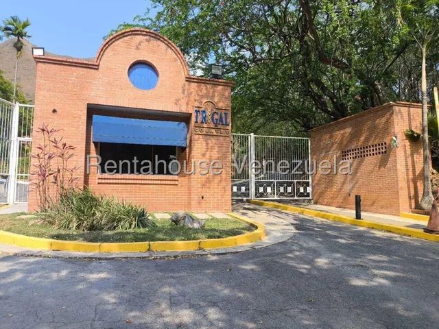Apartamento Exclusivo En Venta Fm En Trigal Country Con Piscina Totalmente Remodelado Planta Y Pozo