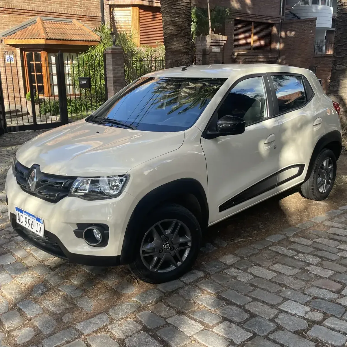 Renault Kwid 1.0 SCE 66 HP Iconic