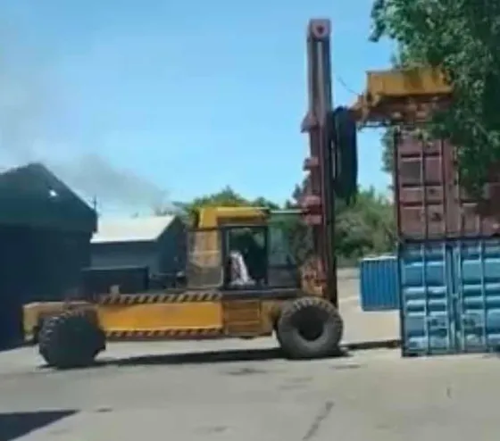 Kalmar Clark Containera C/percha 20 Y 40 Pies Envios Al Pais