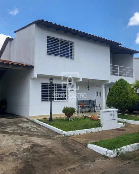 Venta Town House Conjunto Residencial Isla Bonita, Avenida Atlántico Sector El Tiamo, Puerto Ordaz, Guayana, Venezuela, Bolivar