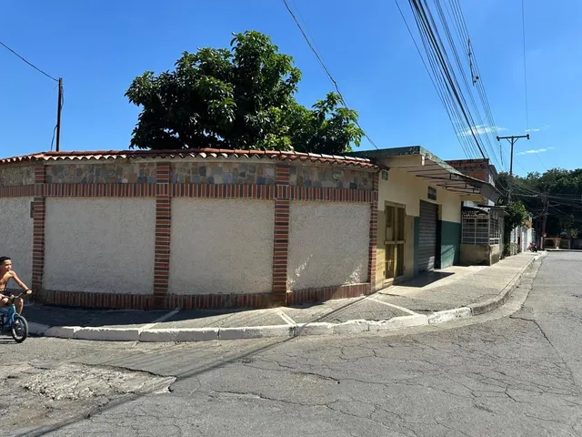 Se Vende Casa Naguanagua La Campiña 