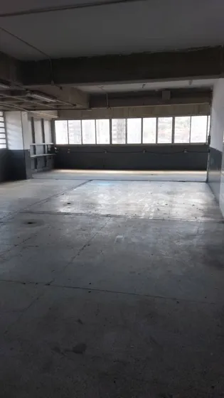 Alquiler O Venta De Ph Planta Completa En Edificio Industrial. 530 M2  De Construccion. $,500/100,000. Calle Argentina. Catia. 
