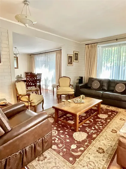 Casa En Venta De 4 Dorm. En Las Condes
