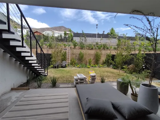 Towhouse Con Patio Y Azotea En Venta 3 Dorm. En Las Condes