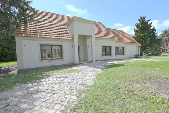 Casa En Venta 7 Ambientes San Diego