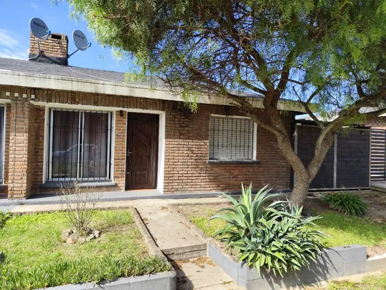 Casa 2 Dormitorios En Complejo Covisan - Pando 
