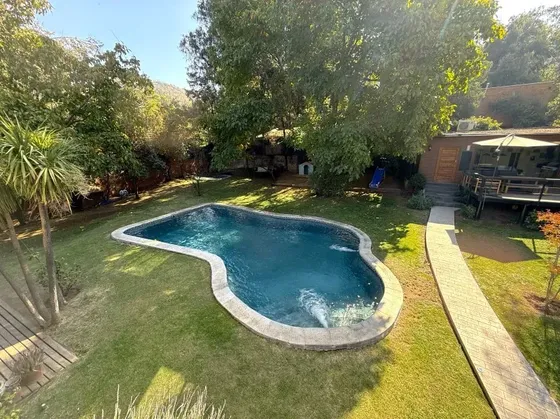 Exclusiva Casa 8d/6b Con Piscina, Quincho Y 1.740 M² De Terr