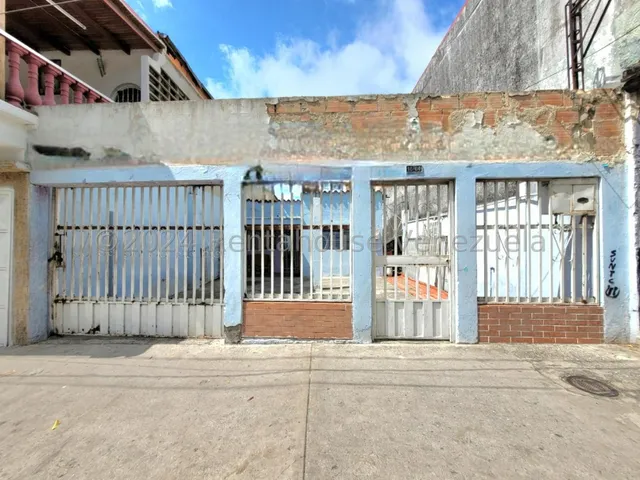 Raiza Suárez Vende  Casa Acogedora Úbicada En El Este De Barquisimeto, 2 5 3 9 1 