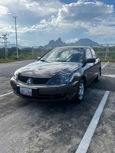 Mitsubishi Lancer Glx