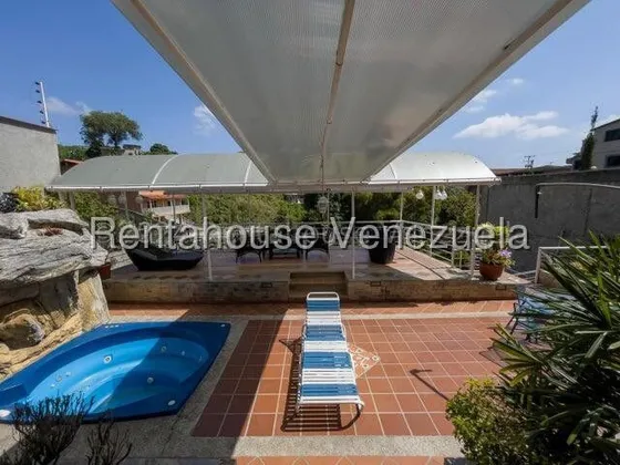Casa En Venta Lomas Del Halcon Mls #25-1411