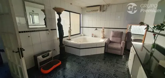 Oportunidad Inversión En Temuco - Casa En Venta, 4d, 3b, 2e.