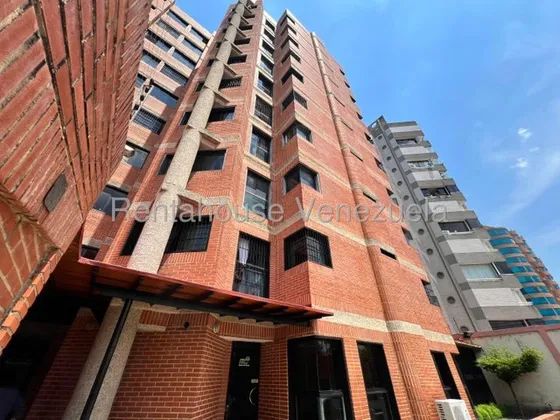 Jip 25-17809. Rent-a-house Vende Hermoso Apartamento De 108.9 Mts2, 3 Hab, 3 Salas De Baños, 1 P/e, Gimnasio, Conectadoa Pozo. En Urb Morichal.la Victoria