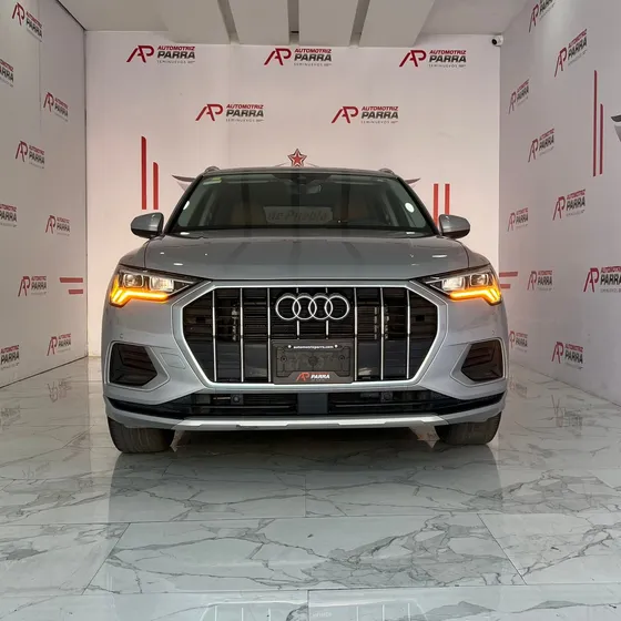Audi Q3 1.4 35 Tfsi Select 150hp S-tronic