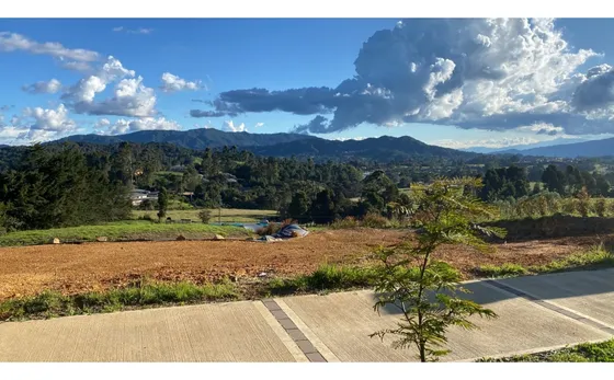 Lote En Venta, Sector Alto De Palmas 