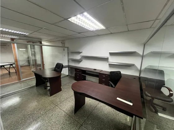 Oficina Empresarial En Venta, Av. Constitución, Maracay