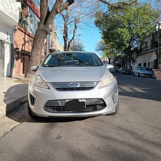 Ford Fiesta Kinetic Design 1.6 Sedan S Plus 120cv