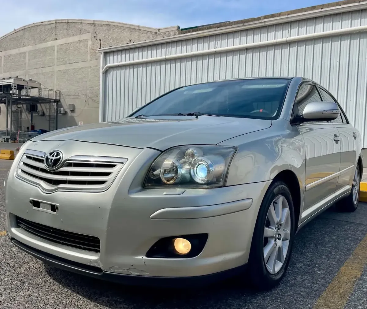Toyota Avensis 2.0 Mt