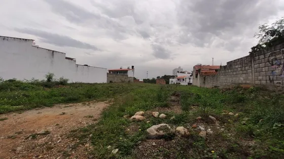 Lote En Venta En La Floresta. Cod V24862