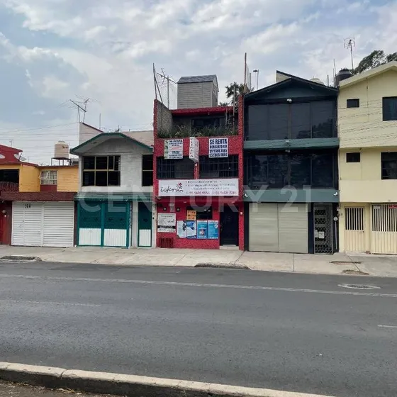 Consultorio En Renta En Calz. De La Bombas, Coyoacán, Cdmx