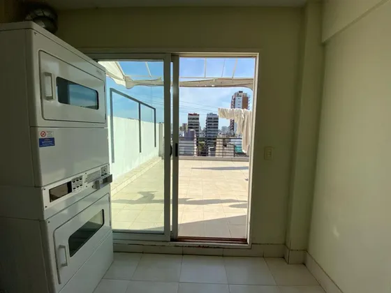 Dos Ambientes, Alquiler Temporario En Virrey Del Pino 2765 Disponible 10-8-25