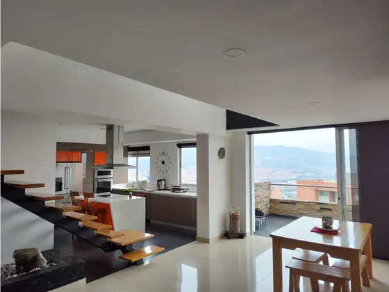 Venta Apartamento En Loma Del Barro -  Envigado
