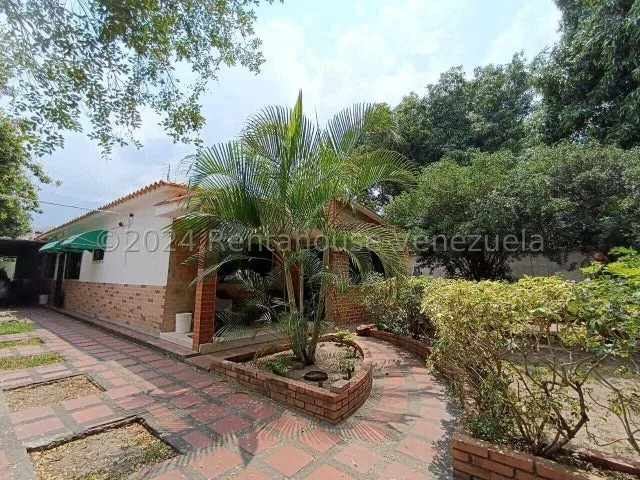 Gbf 24-24222 Venta  Espectacular Casa Con Terreno El Limón   Excelente Zona Llame Ya.