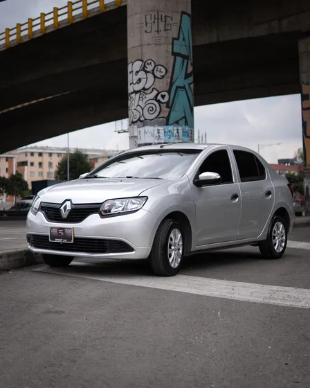 Renault Logan Life 1.6 Mecanico Aire Acondicionado